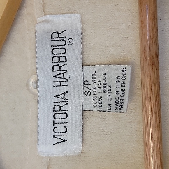 Vintage Victoria Harbour Wool Coat - Picture 3 of 13